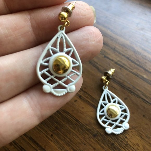 Vintage 1990s Earrings Teardrop White Gold Tone Dangle Stud Web Post - Picture 1 of 6